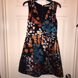 Alice & Olivia Floral Mini Dress with Plunging Neckline, Size 6